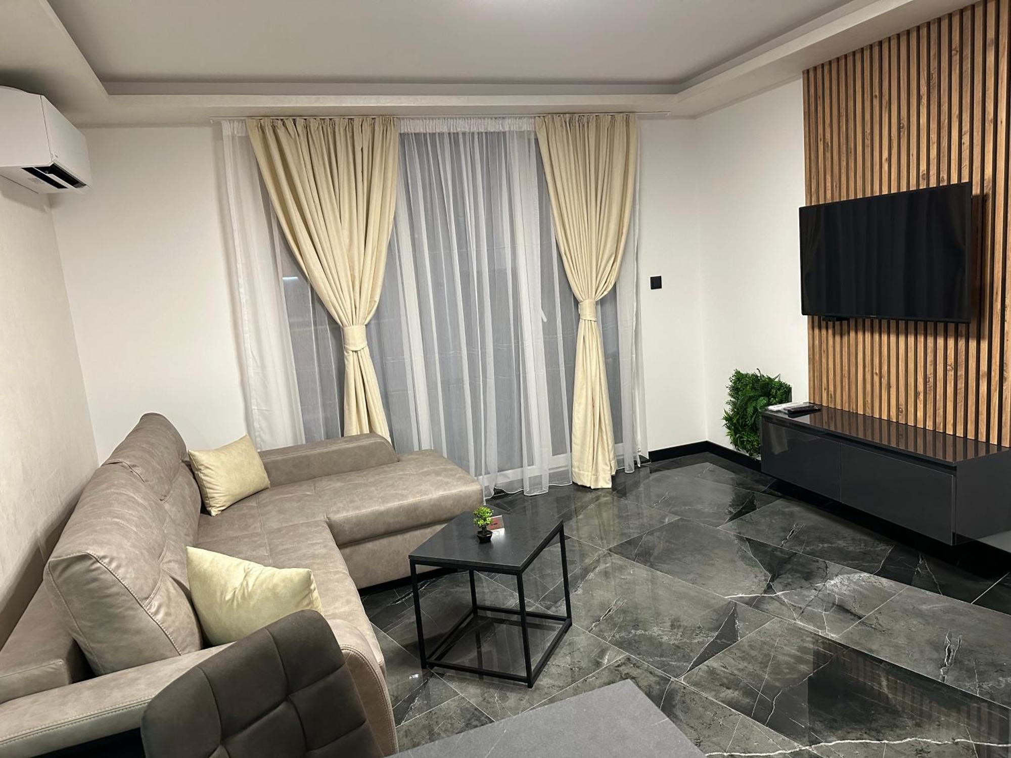 Ka Apartment Luxury 1 Kazanlŭk Eksteriør bilde